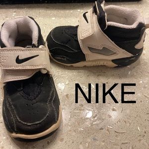 Nike Diamond Turf 407913